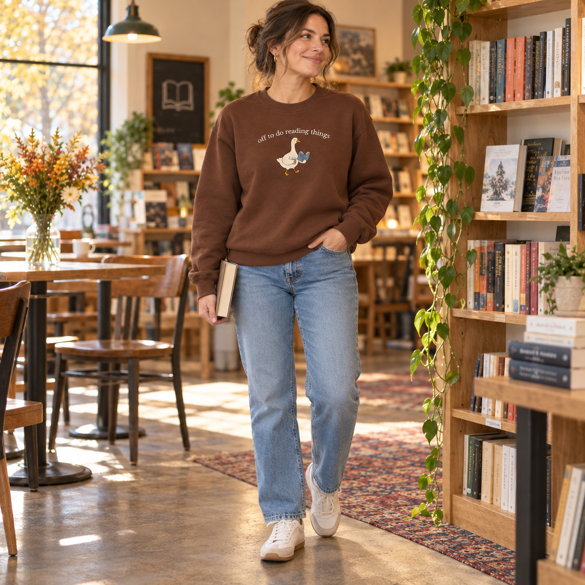 Reading Things Crewneck